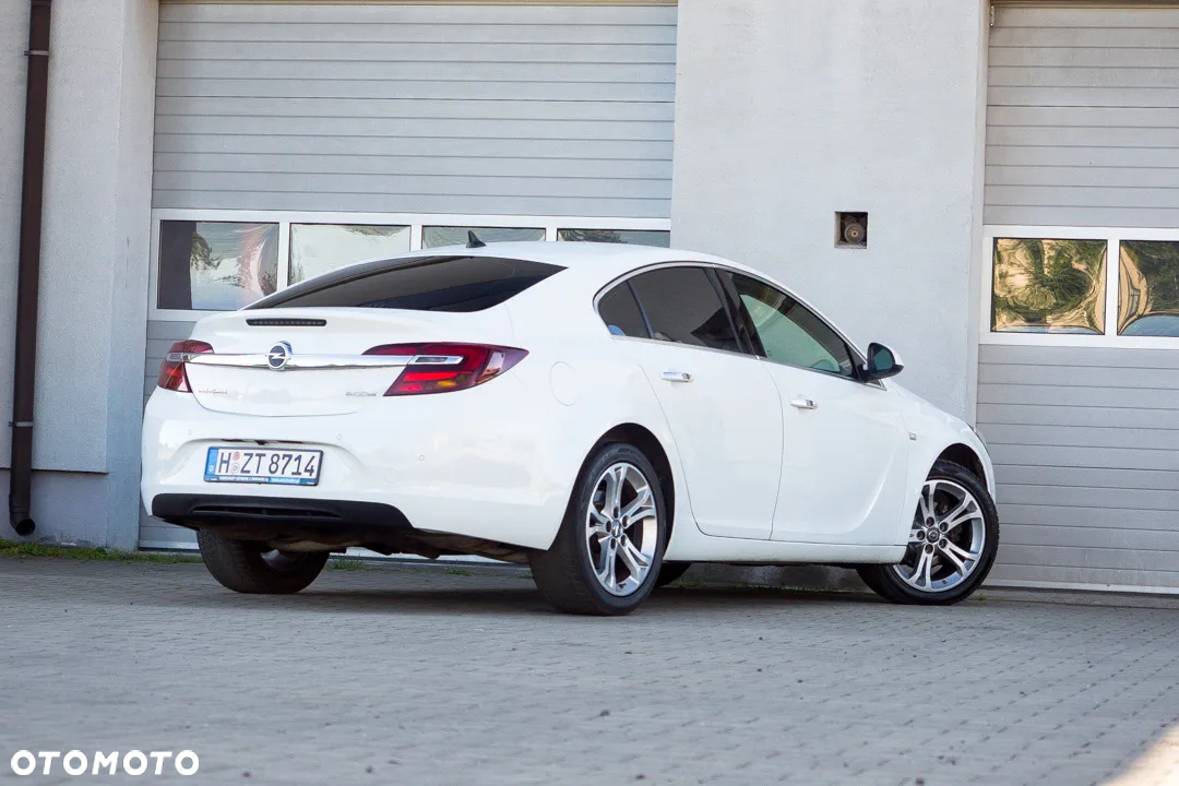 Opel Insignia 1.6 T Cosmo S&S - 8