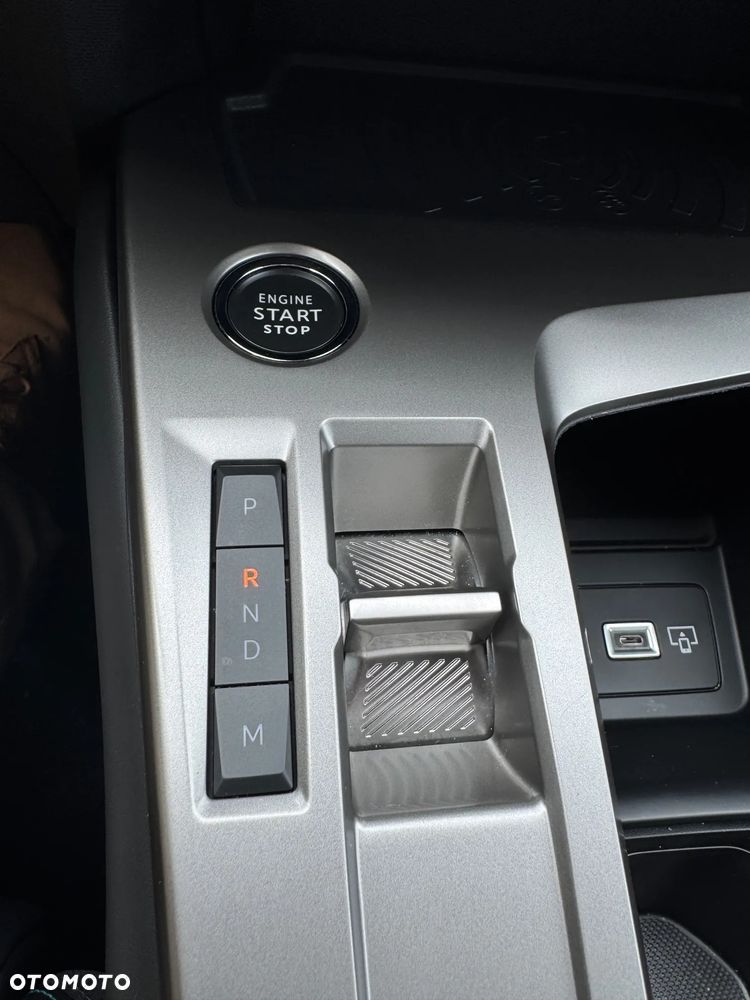 Peugeot 308 1.5 BlueHDi Allure S&S EAT8 - 8