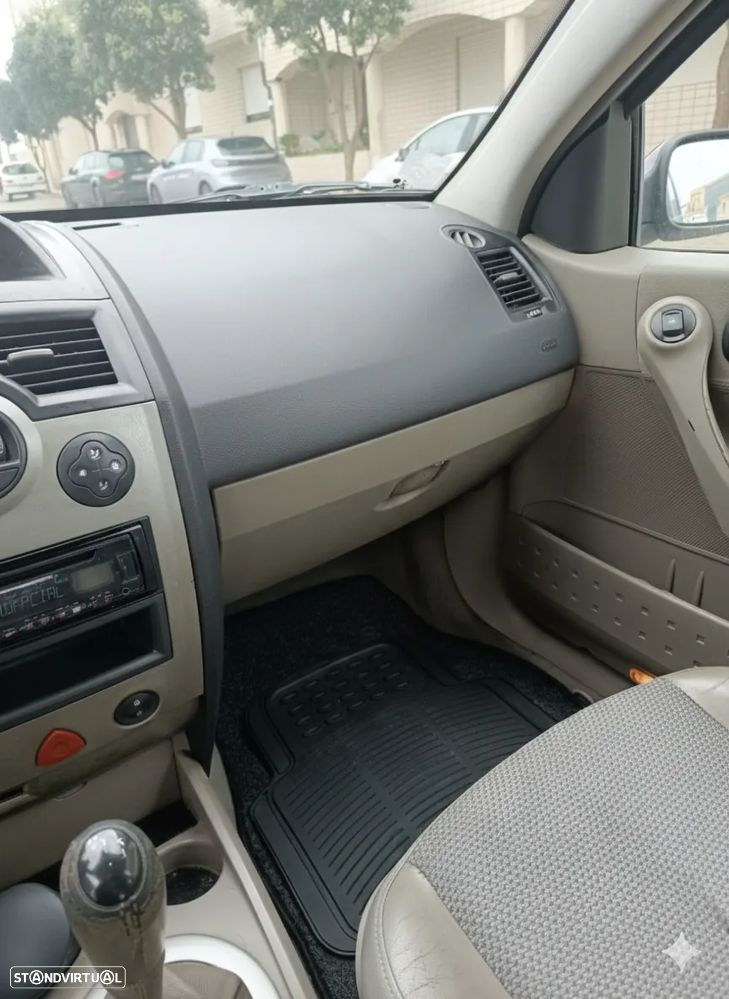 Renault Mégane 1.5 dCi Privilège Luxe - 12