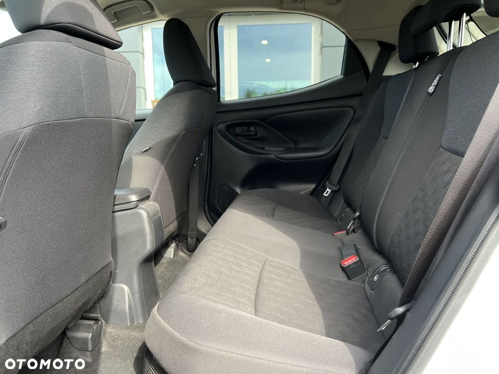 Toyota Yaris Hybrid 1.5 Style - 11