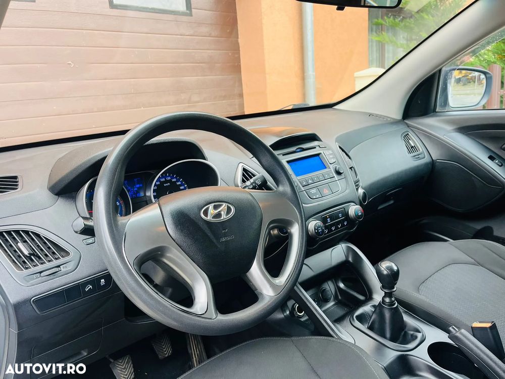 Hyundai ix35 - 11