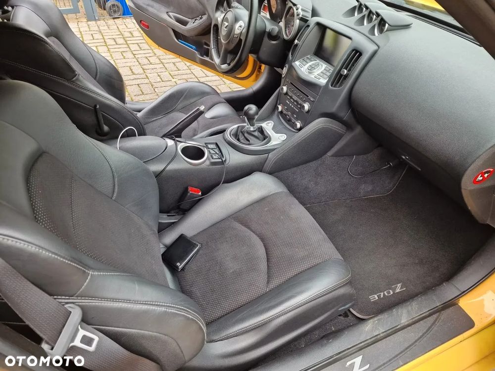 Nissan 370 Z Pack - 9