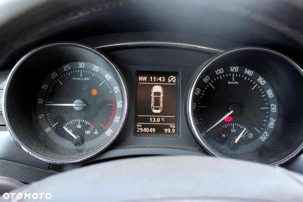 Skoda Superb 3T 2011 1.6TDI CAYC Liftback (MASKA, ZDERZAK, LAMPA, BŁOTNIK, DRZWI, SZYBA, FOTEL) - 8