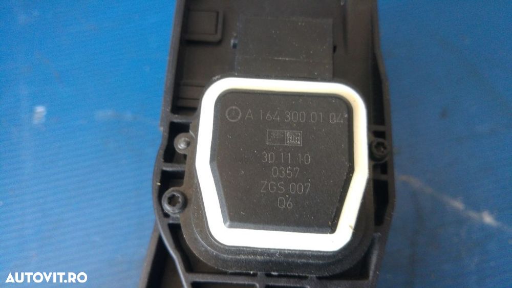 pedala acceleratie mercedes m-class ml 350 4matic w164 2011 a1643000104 - 3