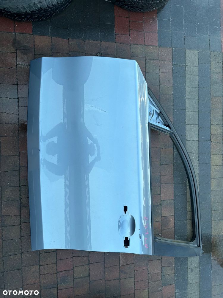 BMW E87 DRZWI LEWY PRZOD PRZEDNIE - 1