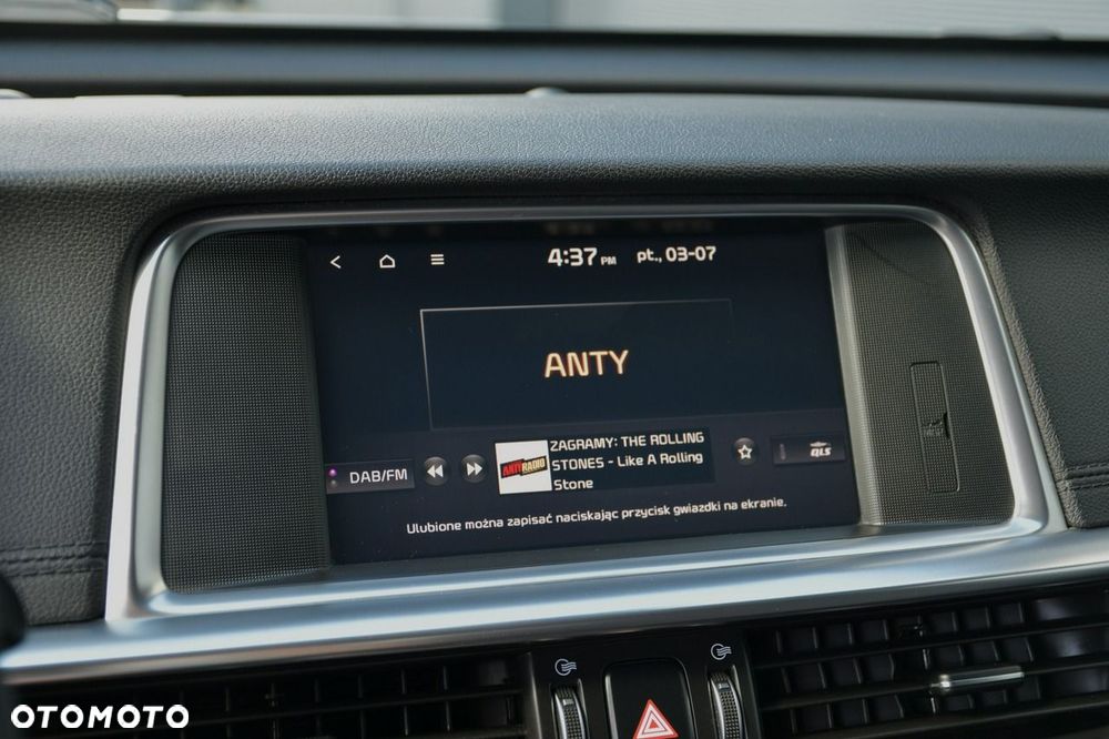 Kia Optima Plug-in Hybrid - 28