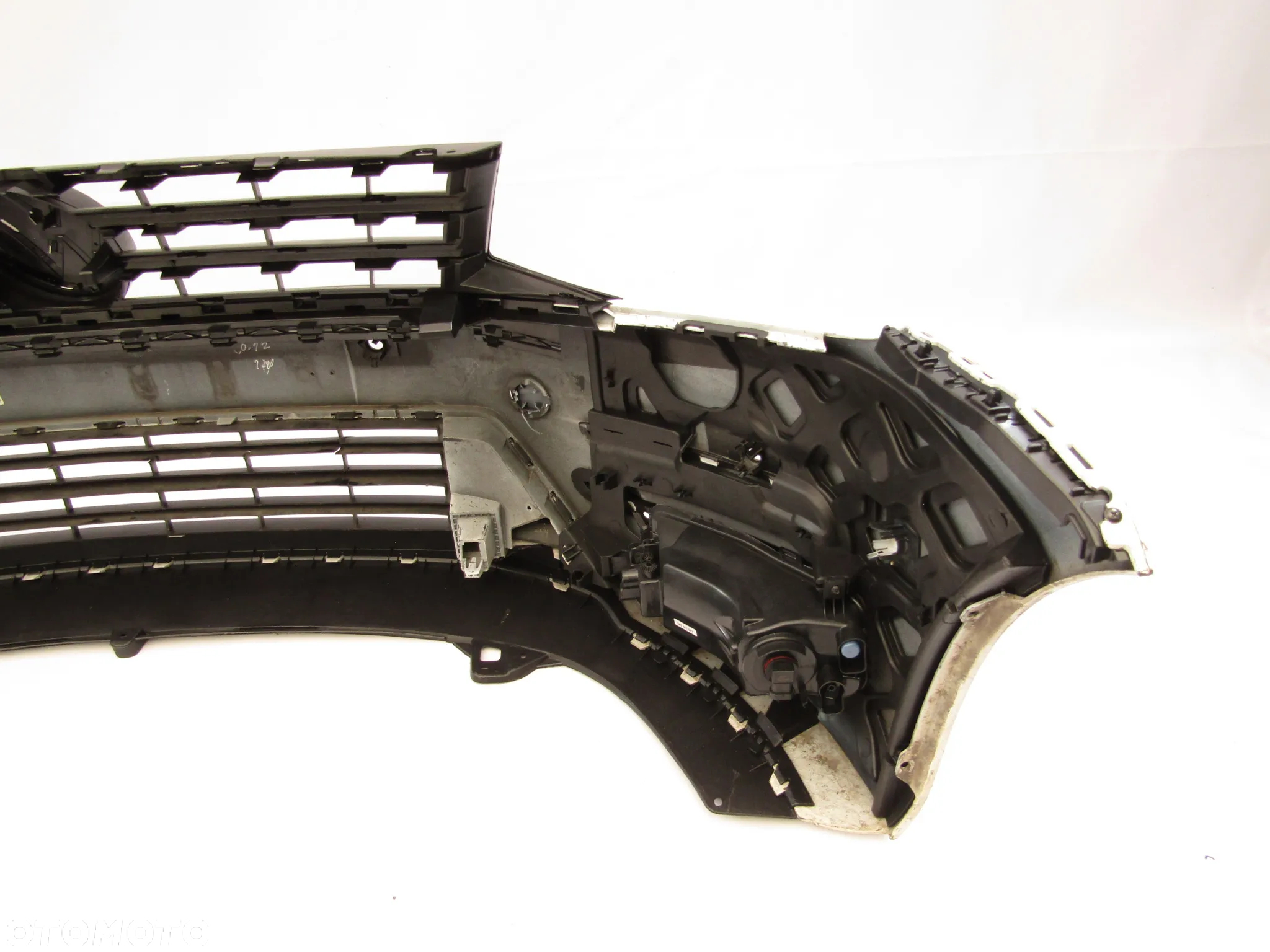 Zderzak przedni VW Caddy LIfe 15 - 20 Pdc-6 Highline Lakier LB9A - 19