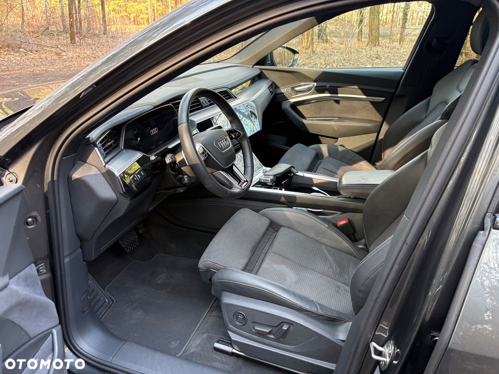 Audi e-tron - 13