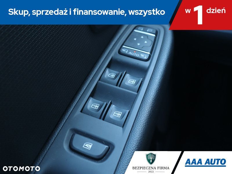 Renault Clio - 18