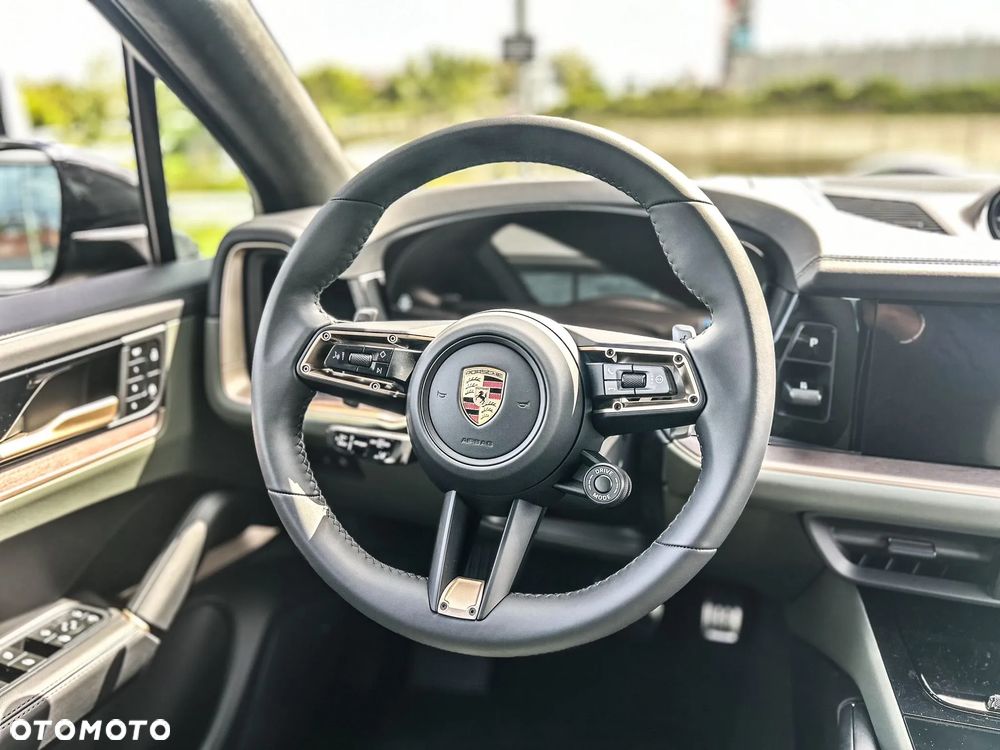 Porsche Cayenne S - 12