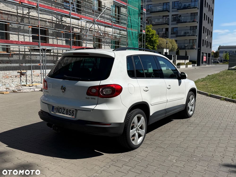 Volkswagen Tiguan 2.0 TDI 4Mot Track&Field - 4