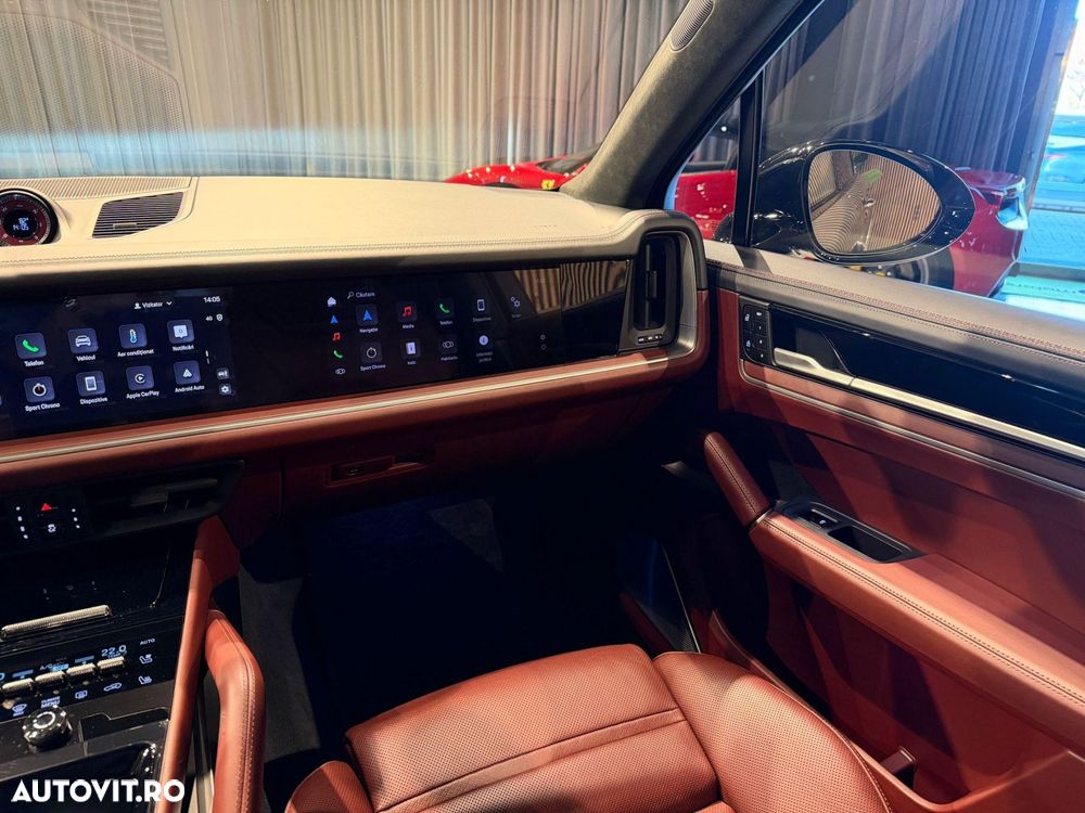 Porsche Cayenne - 26