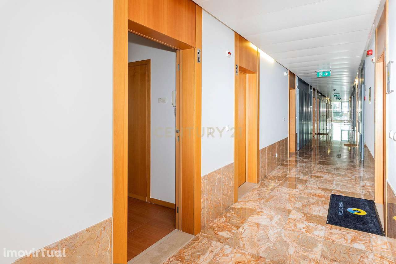 Escritorio Parque das Nações - Grande imagem: 5/15