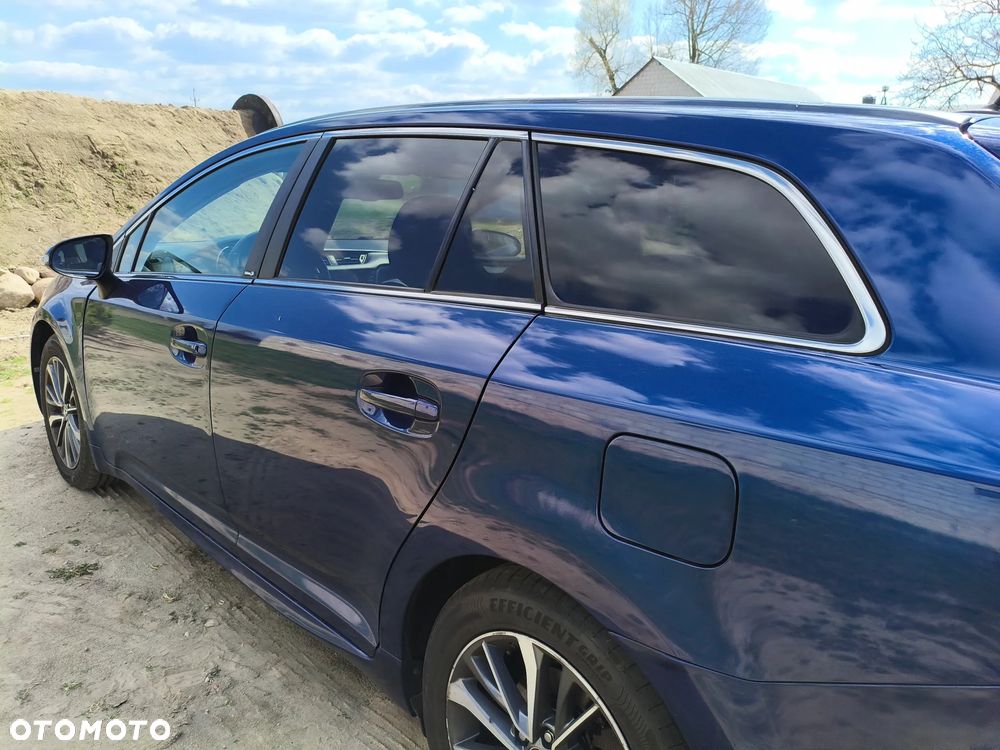 Toyota Avensis 2.0 D-4D Active Business - 6