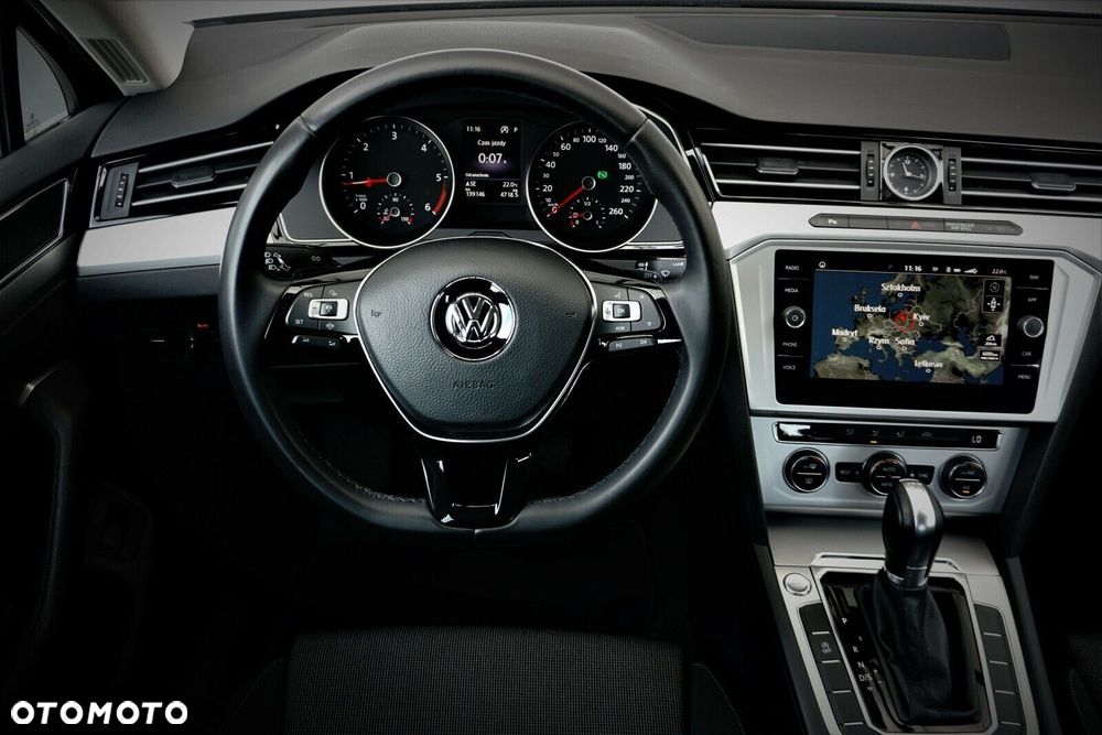 Volkswagen Passat 2.0 TDI SCR Comfortline DSG - 22