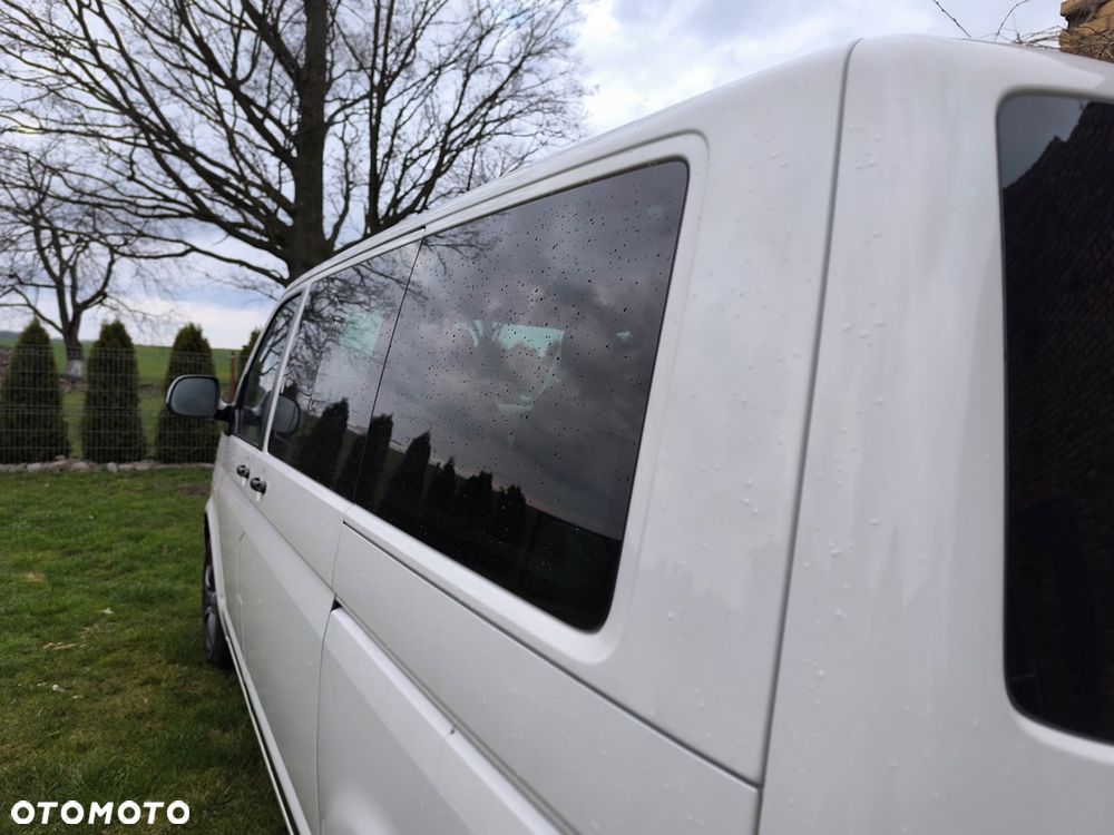 Volkswagen Multivan - 22