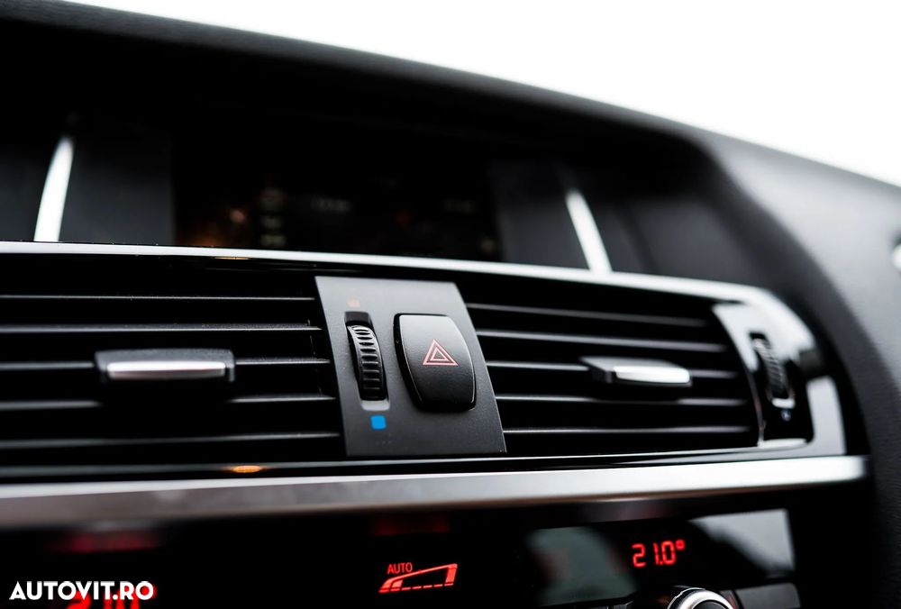 BMW X3 xDrive28i Aut. Advantage - 17