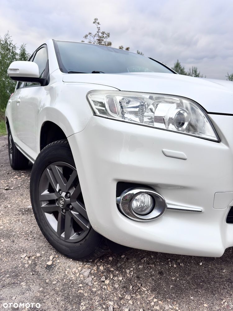 Toyota RAV4 - 4