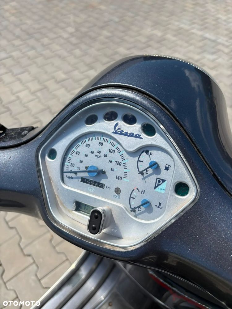 Piaggio Vespa - 14