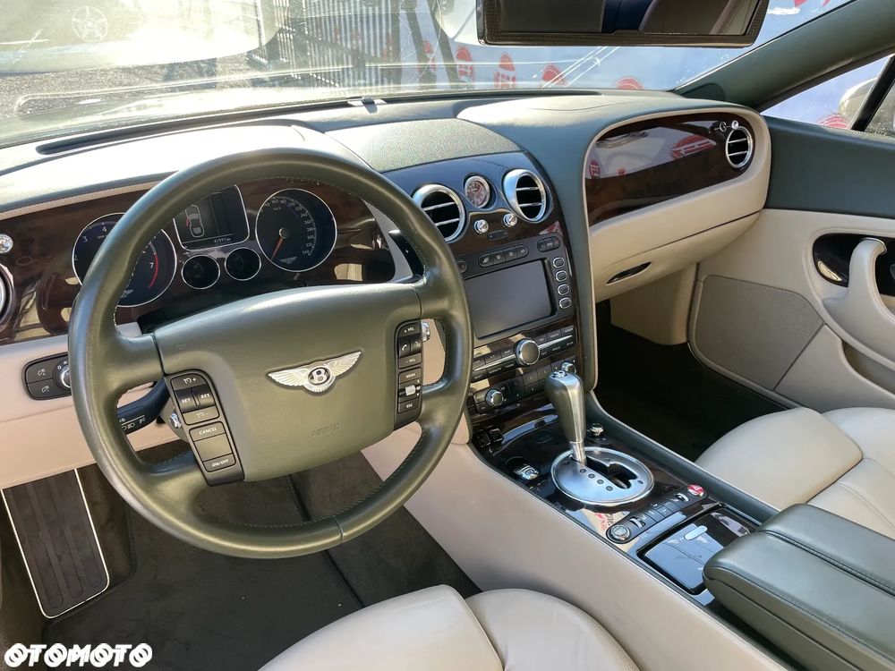 Bentley Continental GT - 14