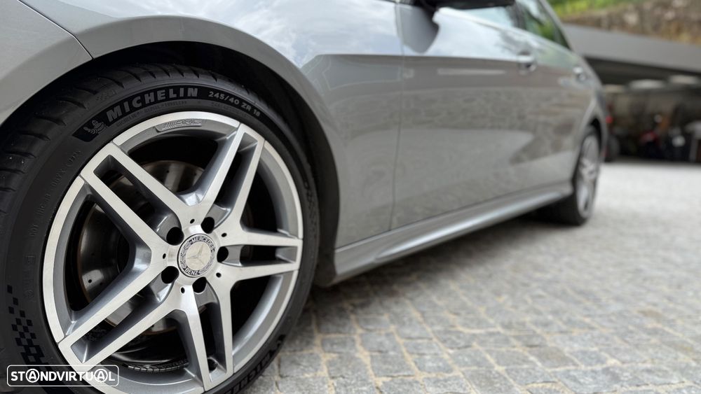 Mercedes-Benz E 300 Bluetec Hybrid Avantgarde - 3