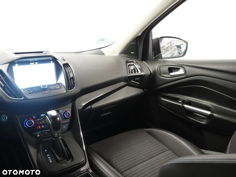 Ford Kuga 2.0 TDCi AWD Titanium - 36