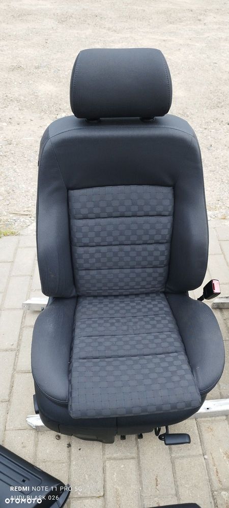 Fotel Fotele Zestaw Welur Czarna Krata Kubełki Grzane Audi A6 C5 Kombi 99 rok Części Blask Gołdap - 5