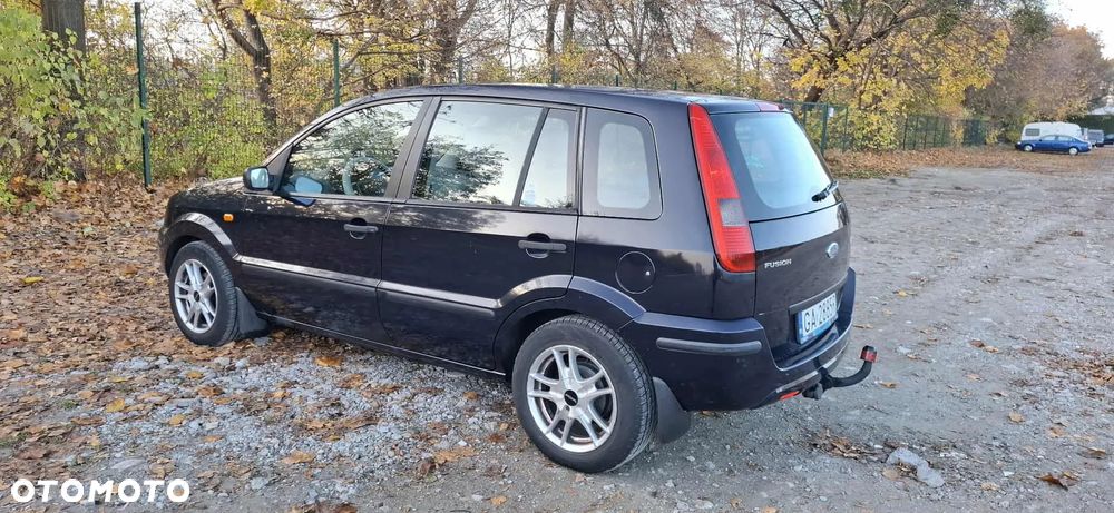 Ford Fusion 1.4 Ambiente - 6