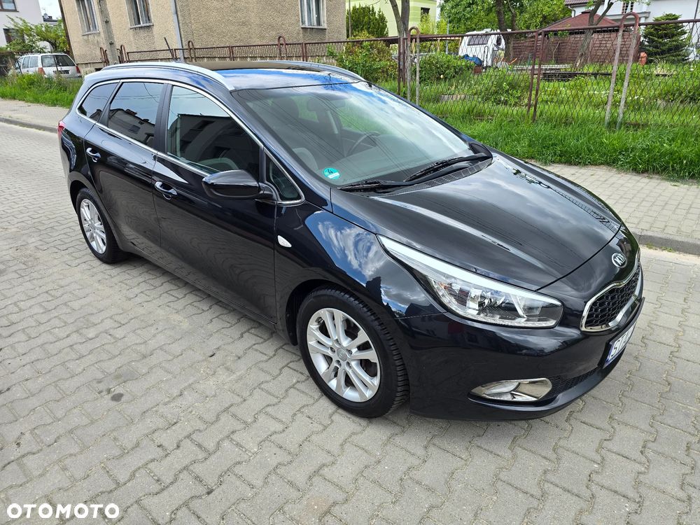 Kia Ceed 1.6 GDI Dream Team Edition - 2