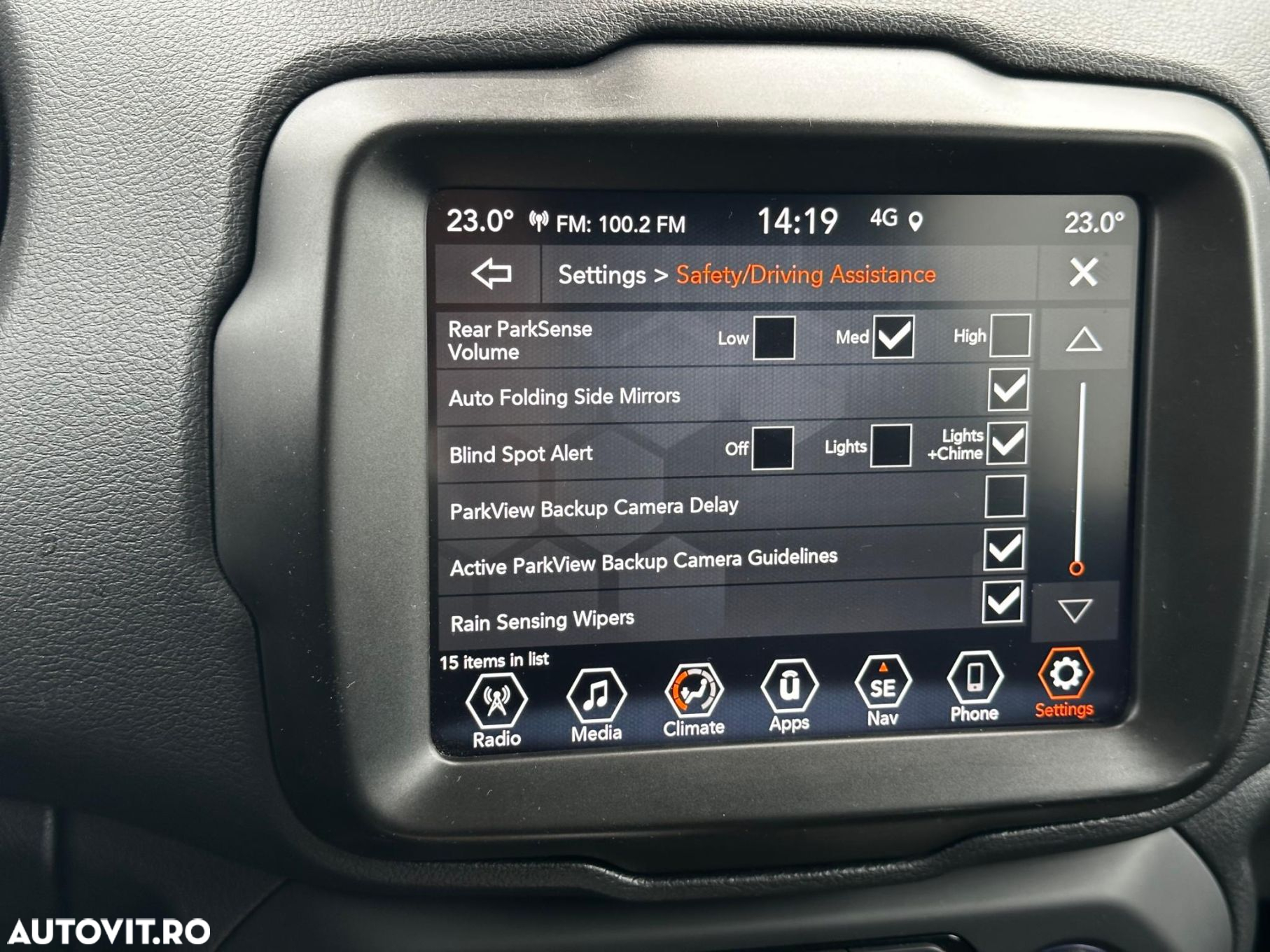 Jeep Renegade - 18