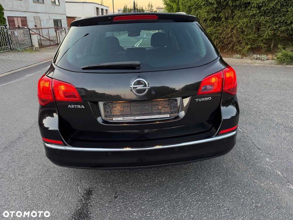 Opel Astra 1.4 Turbo - 9
