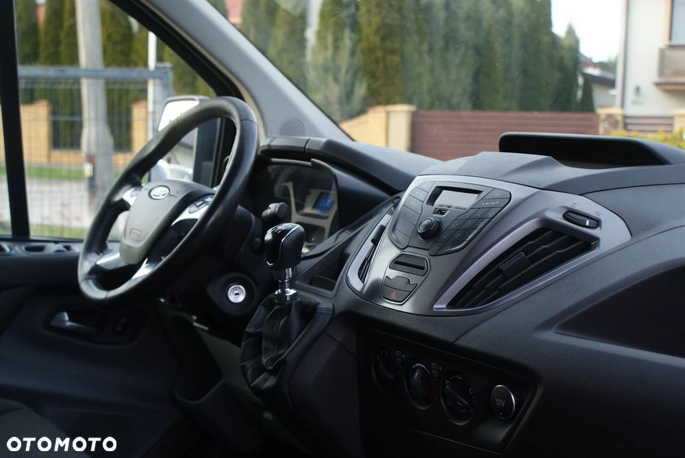 Ford Transit Custom - 11