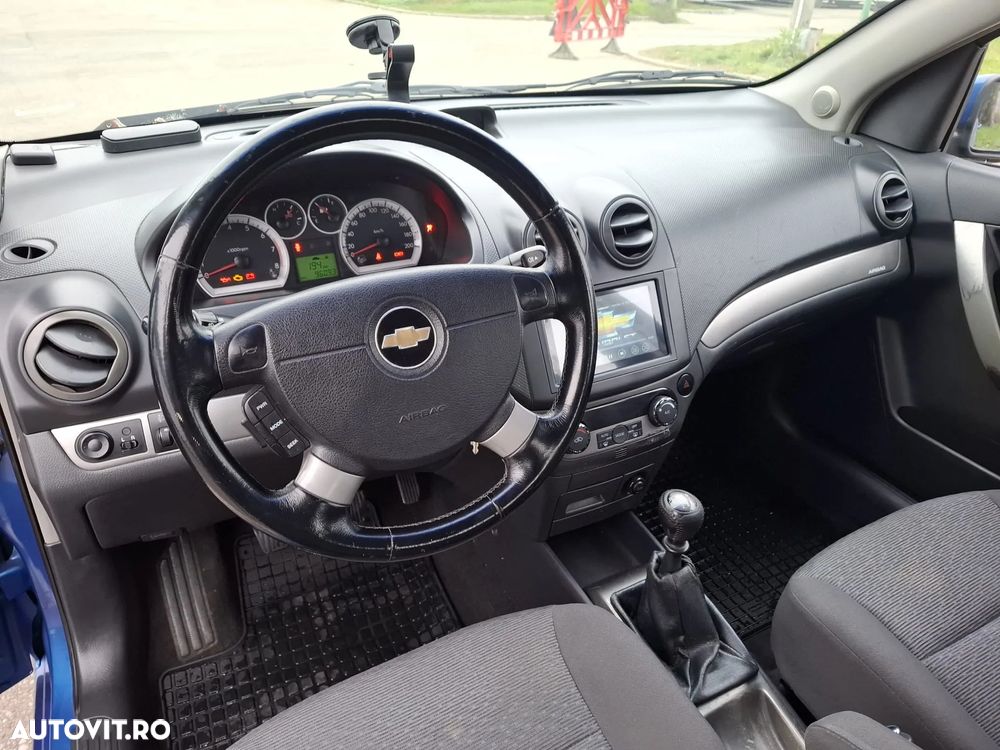 Chevrolet Aveo 1.4i Premium - 8