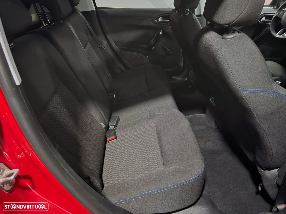 Peugeot 208 1.2 PureTech Style - 17