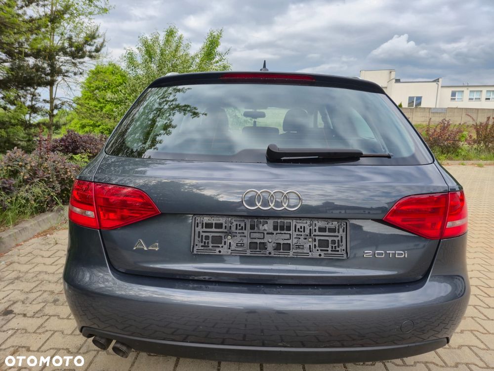 Audi A4 Avant 2.0 TDI DPF Ambiente - 5