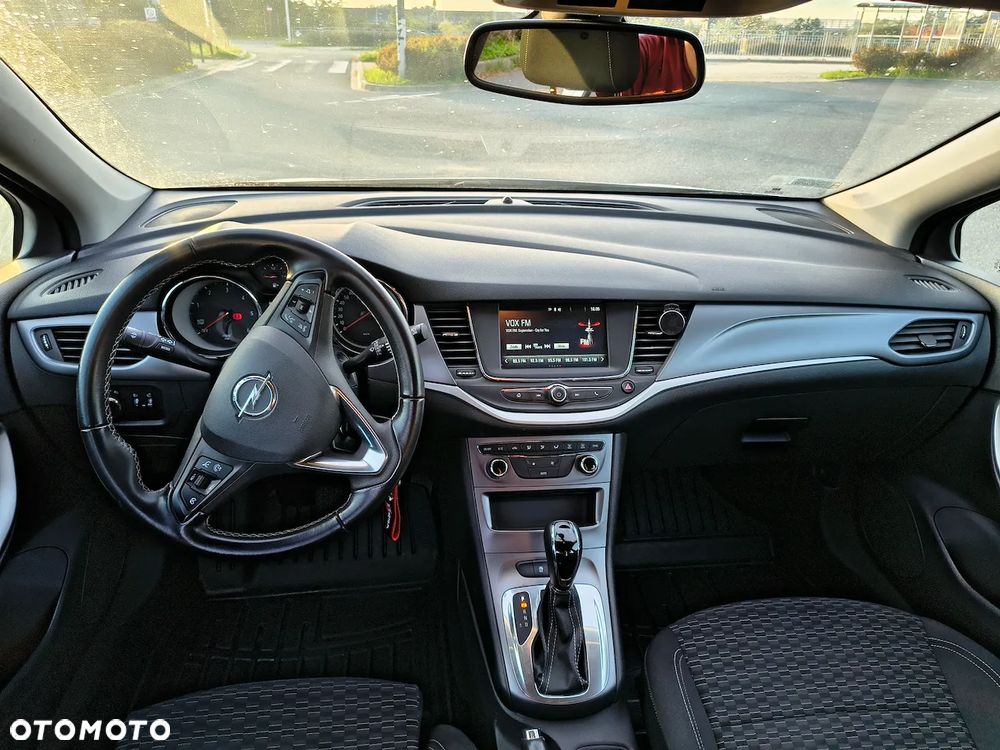 Opel Astra 1.6 CDTI Enjoy - 17