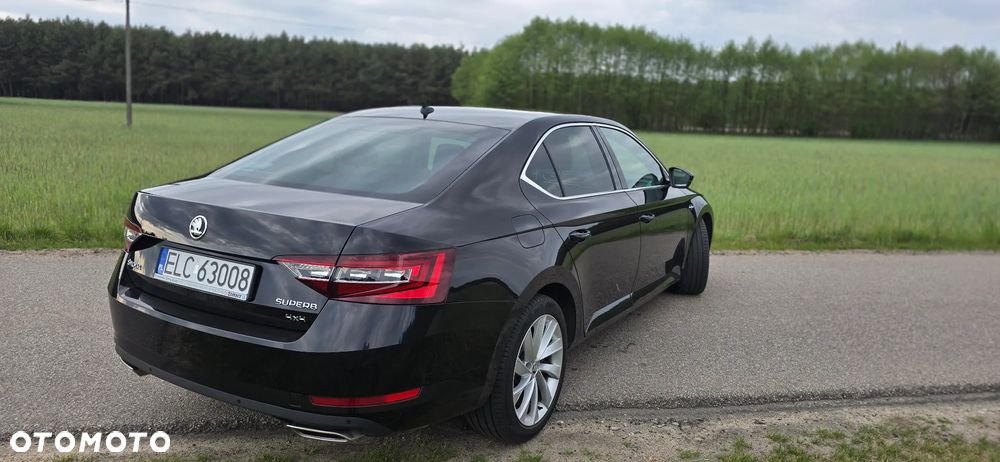 Skoda Superb 2.0 TSI 4x4 L&K DSG - 13