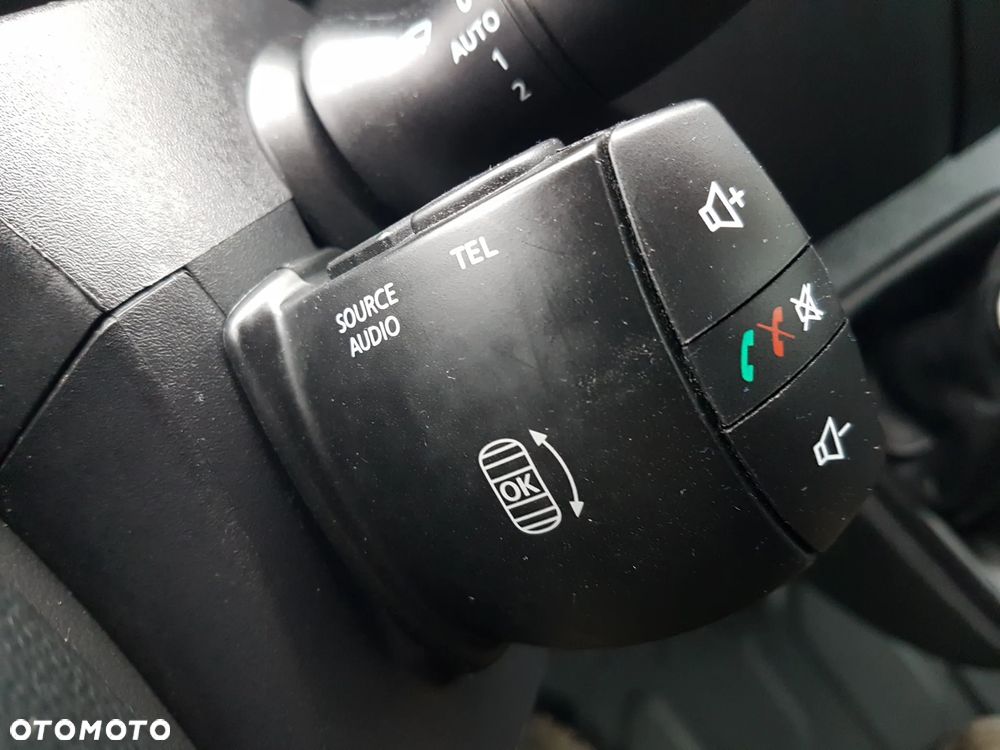 Renault MASTER 8EP CHŁODNIA MROŹNIA 4,22x2,11x2,01 IZOTERMA AGREGAT THERMO KING V-500 MAX GRZANIE KLIMA KRAJOWY - 36