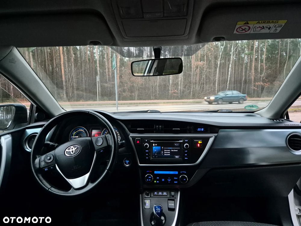 Toyota Auris 1.8 HSD Luna - 22