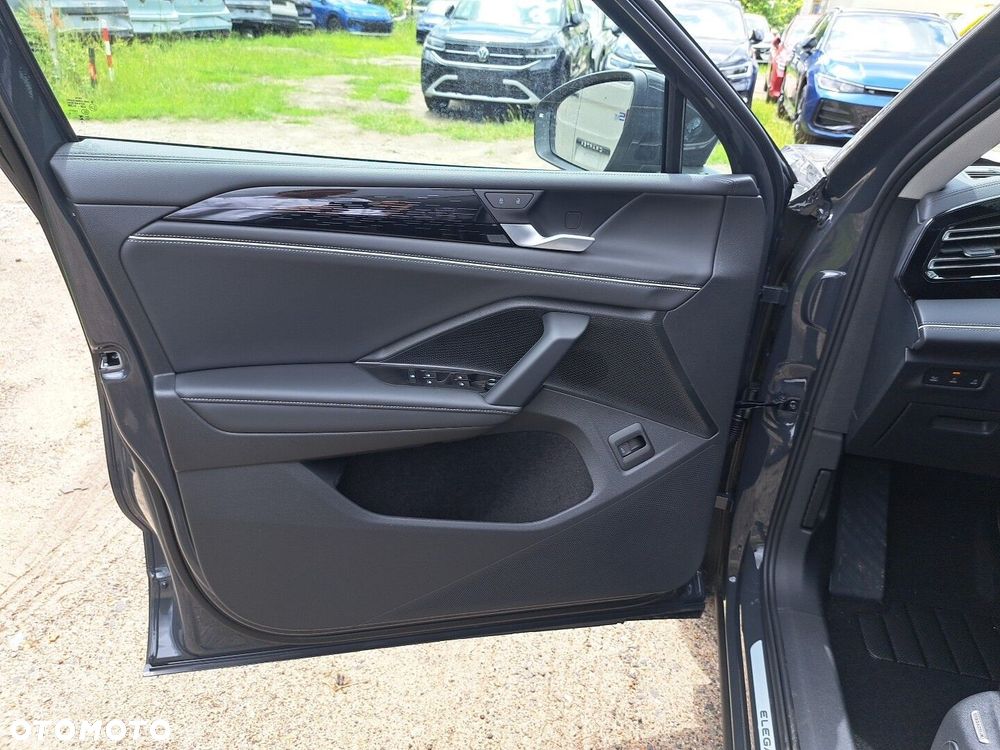 Volkswagen Tiguan 1.5 eTSI Elegance DSG - 14