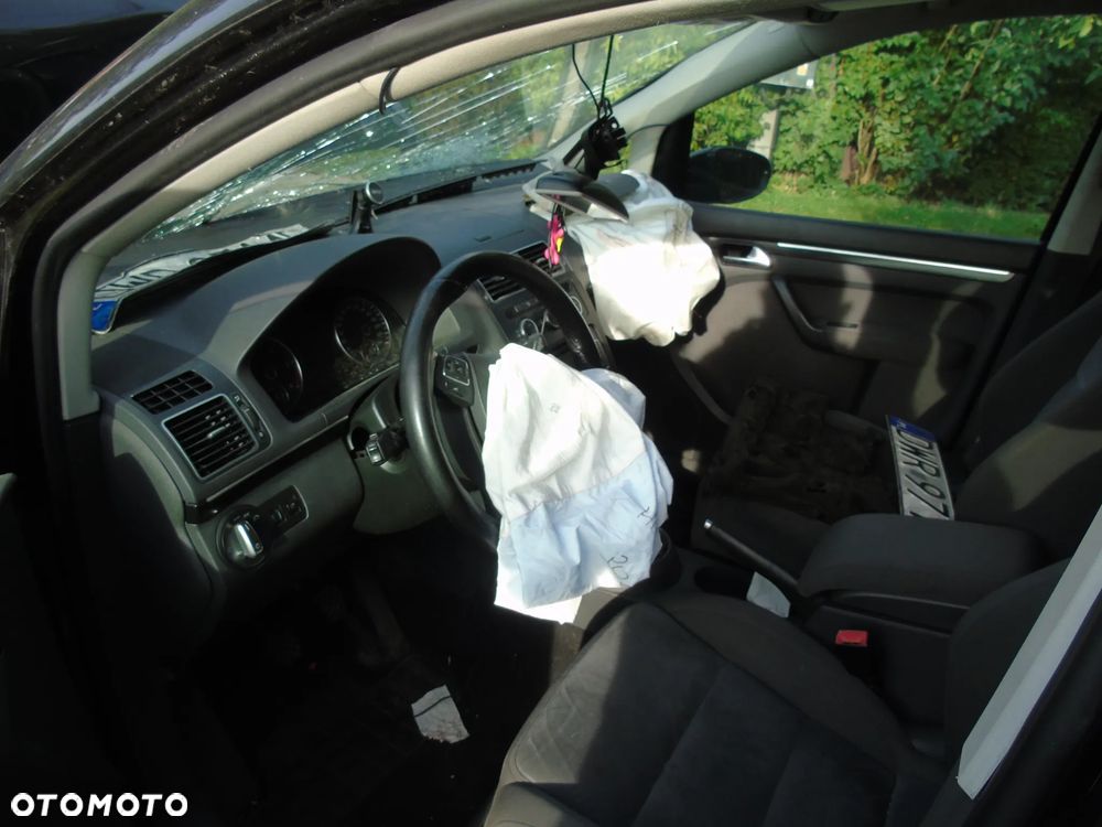 Volkswagen Touran 2.0 TDI DPF Comfortline - 11