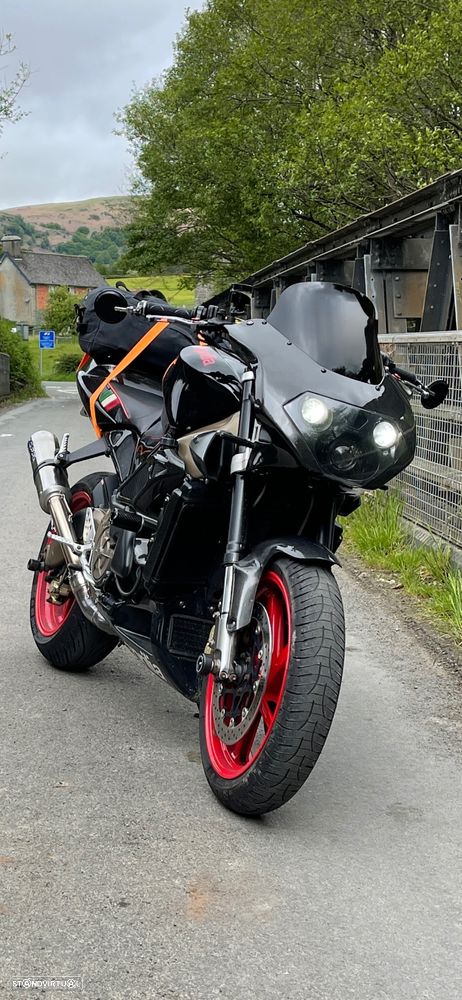 Aprilia Tuono - 6
