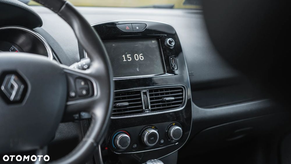 Renault Clio 0.9 TCe Limited - 23