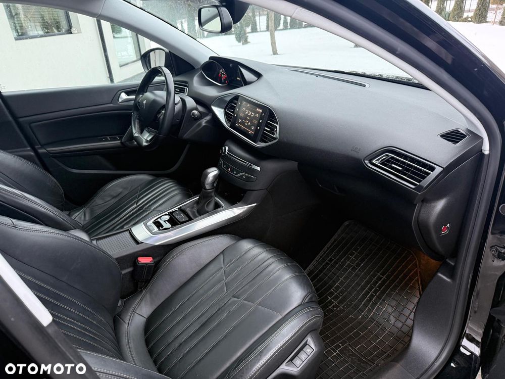 Peugeot 308 BlueHDi FAP 120 EAT6 Stop & Start Allure - 25