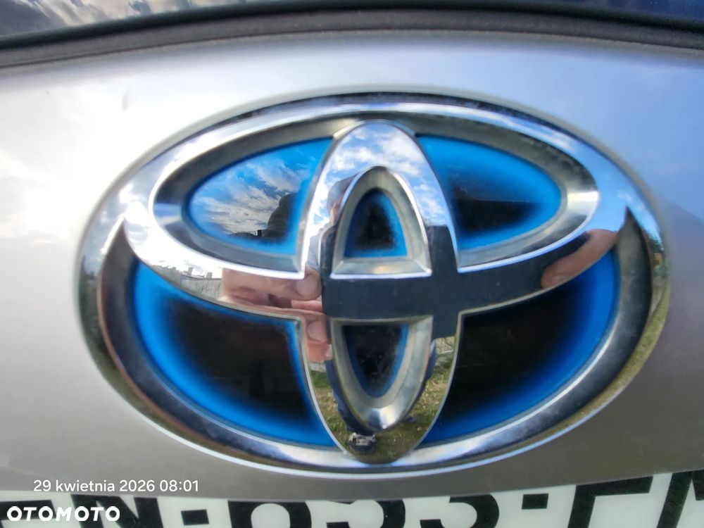 Toyota Prius (Hybrid) Executive - 10