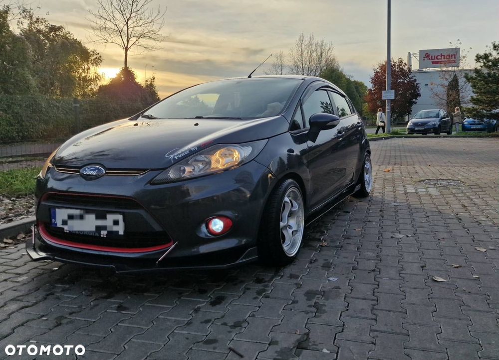 Ford Fiesta - 2