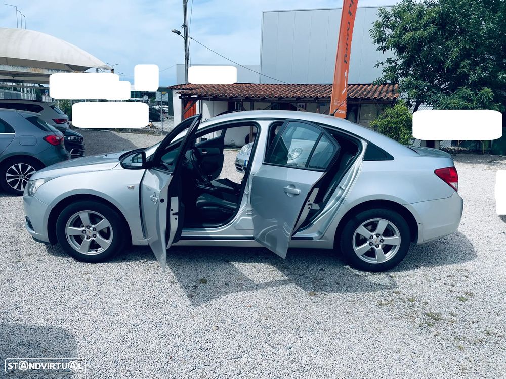Chevrolet Cruze 1.6 LS - 5