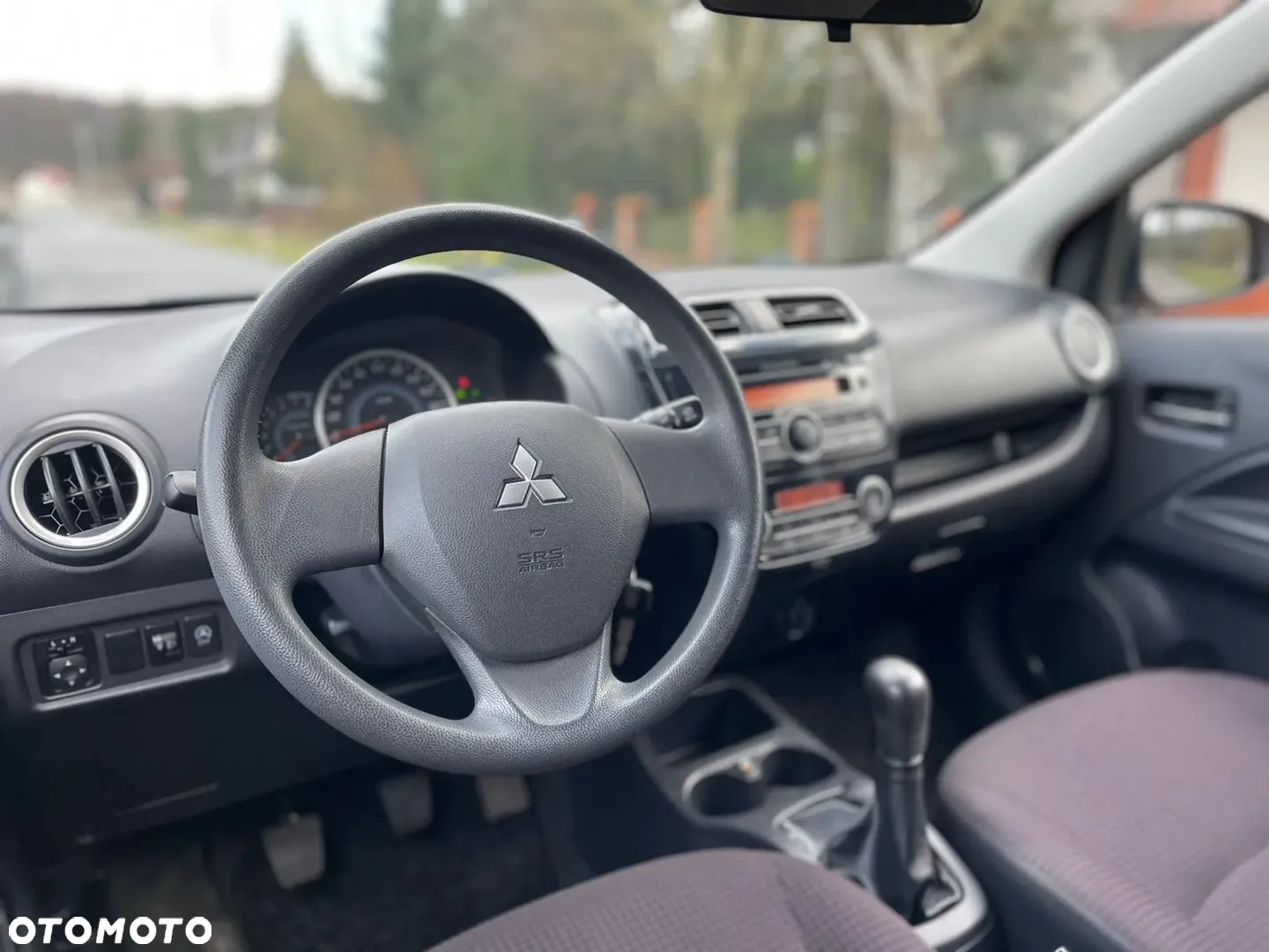 Mitsubishi Space Star - 11