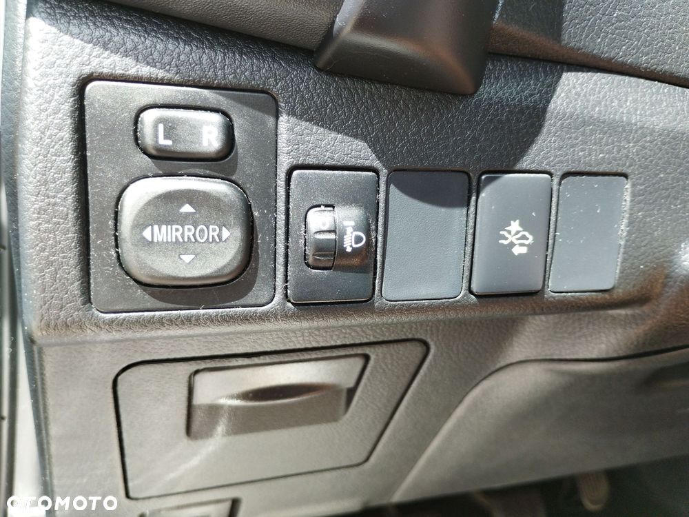 Toyota Corolla 1.6 Comfort - 24