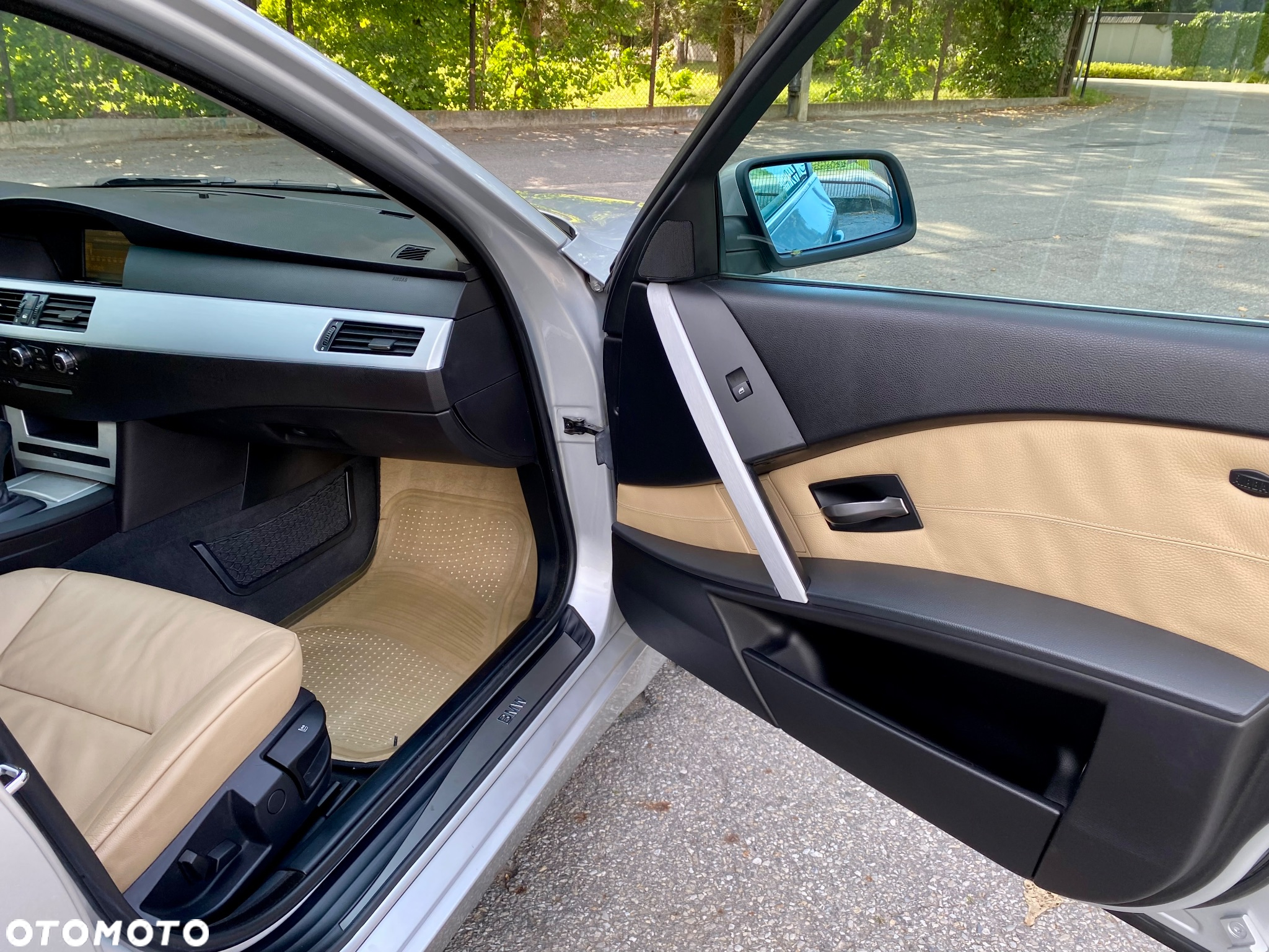 BMW Seria 5 530xd Touring - 23